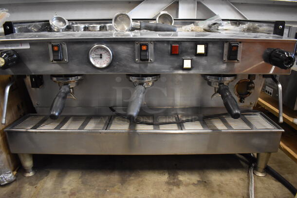 La Marzocco Linea 3EE Stainless Steel Commercial Countertop 3 Group Espresso Machine w/ 5 Portafilters and 2 Steam Wands. 208/240 Volts, 1 Phase. 37x23x21 - Image 3 of 12