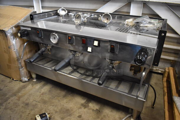 La Marzocco Linea 3EE Stainless Steel Commercial Countertop 3 Group Espresso Machine w/ 5 Portafilters and 2 Steam Wands. 208/240 Volts, 1 Phase. 37x23x21 - Image 4 of 12