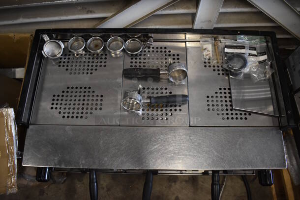 La Marzocco Linea 3EE Stainless Steel Commercial Countertop 3 Group Espresso Machine w/ 5 Portafilters and 2 Steam Wands. 208/240 Volts, 1 Phase. 37x23x21 - Image 5 of 12