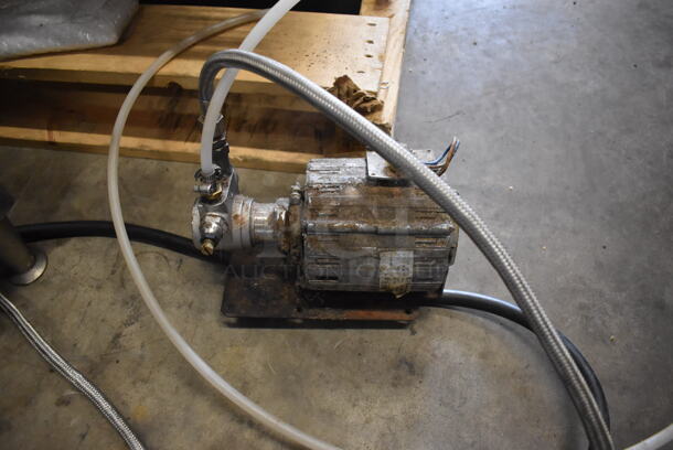 La Marzocco Linea 3EE Stainless Steel Commercial Countertop 3 Group Espresso Machine w/ 5 Portafilters and 2 Steam Wands. 208/240 Volts, 1 Phase. 37x23x21 - Image 11 of 12