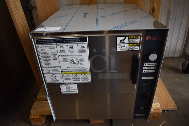 BRAND NEW SCRATCH AND DENT! 2018 Groen SSB-3E Stainless Steel Commercial Countertop Electric Powered Single Compartment Steam Cabinet. 208 Volts, 3 Phase. 22x29x21.5