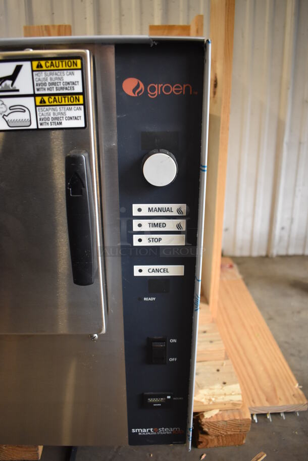 BRAND NEW SCRATCH AND DENT! 2018 Groen SSB-3E Stainless Steel Commercial Countertop Electric Powered Single Compartment Steam Cabinet. 208 Volts, 3 Phase. 22x29x21.5 - Image 2 of 7
