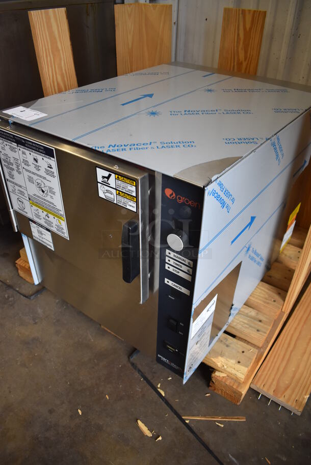 BRAND NEW SCRATCH AND DENT! 2018 Groen SSB-3E Stainless Steel Commercial Countertop Electric Powered Single Compartment Steam Cabinet. 208 Volts, 3 Phase. 22x29x21.5 - Image 5 of 7