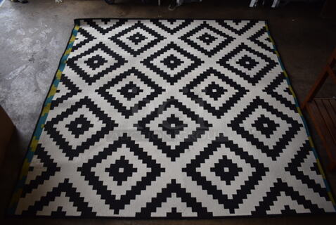 Multi Colored Rug. 79x79