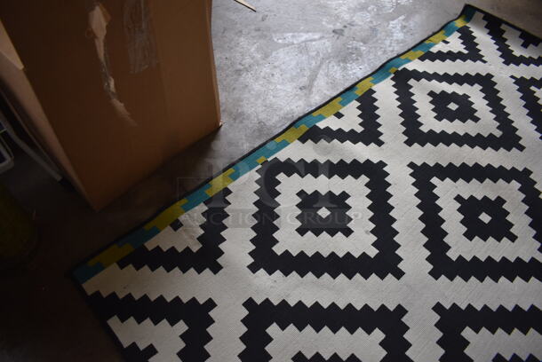 Multi Colored Rug. 79x79 - Image 3 of 6