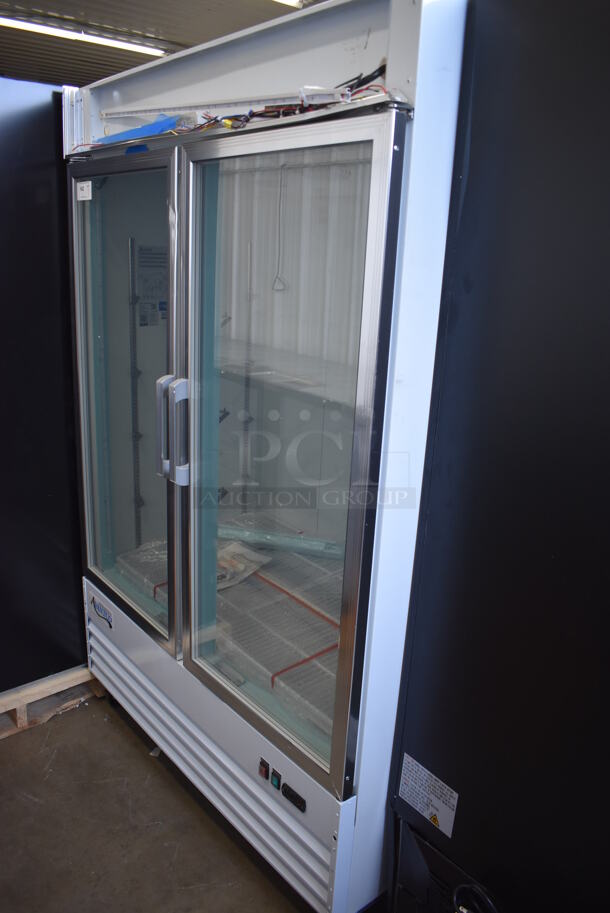 BRAND NEW SCRATCH AND DENT! Avantco 178GDC49FHCW Metal Commercial 2 Door Reach In Freezer Merchandiser w/ LED Lighting and Poly Coated Racks on Commercial Casters. 115 Volts, 1 Phase. 53x32x84. Tested and Working! - Image 2 of 8