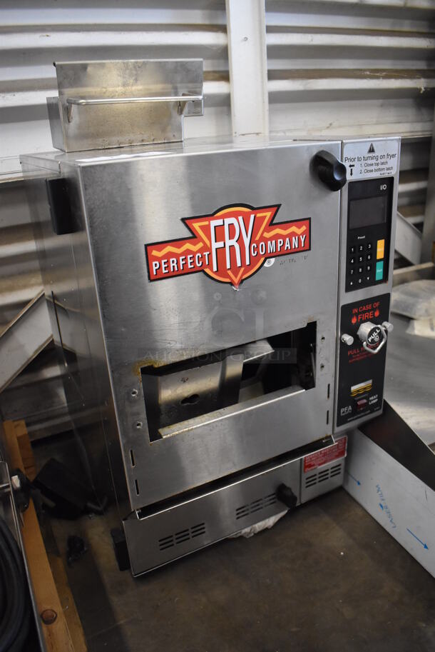 2018 Perfect Fry Company PFA570 Stainless Steel Commercial Countertop Electric Powered Ventless Fryer. 208 Volts, 1 Phase. 17x20x27 - Image 3 of 6