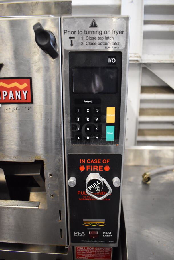 2018 Perfect Fry Company PFA570 Stainless Steel Commercial Countertop Electric Powered Ventless Fryer. 208 Volts, 1 Phase. 17x20x27 - Image 4 of 6
