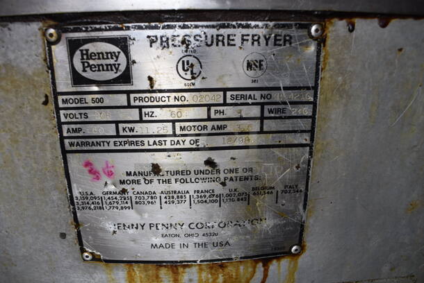 Henny Penny 600 Stainless Steel Commercial Floor Style Electric Powered Pressure Fryer w/ Metal Basket on Commercial Casters. 208 Volts, 1 Phase. 18x39x48 - Image 6 of 7