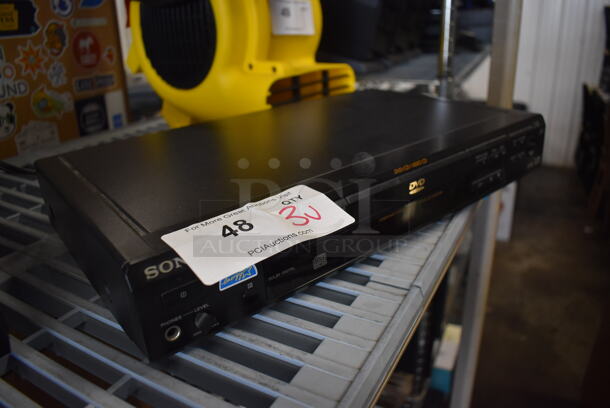 Sony DVP-S560D CD DVD Player. 17x10x2.5 - Image 3 of 4