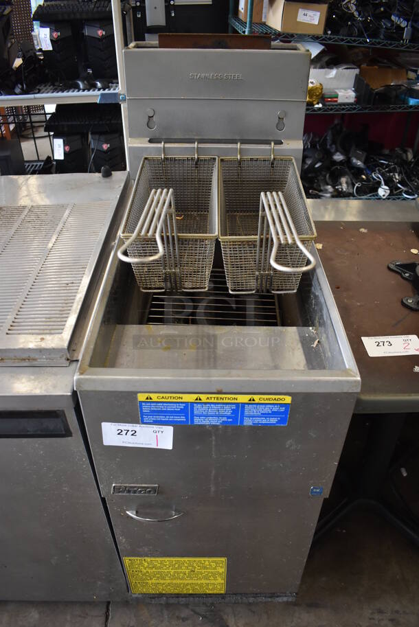 Pitco Frialator 40C Stainless Steel Commercial Floor Style Natural Gas Powered Deep Fat Fryer w/ 2 Metal Fry Baskets. 105,000 BTU. 15.5x30x48