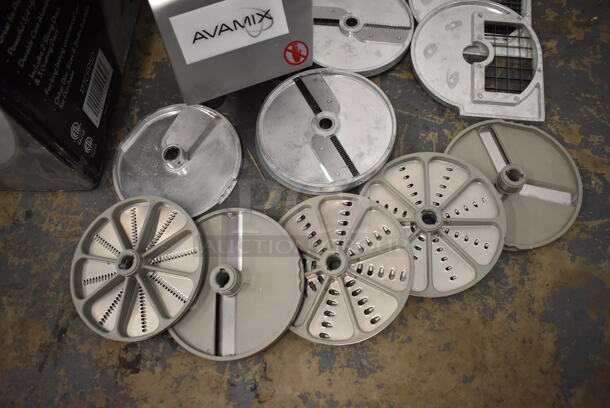 LIKE NEW! AvaMix 177CFP5D Metal Commercial Countertop Dice Continuous Feed Food Processor w/ 6 Slicing Blades, 3 Shredding Blades and 3 Large Blades. Unit Has Only Been Used a Few Times! Goes GREAT w/ Lots 154 and 155! 120 Volts, 1 Phase. 10x22x24. Tested and Working! - Image 2 of 12