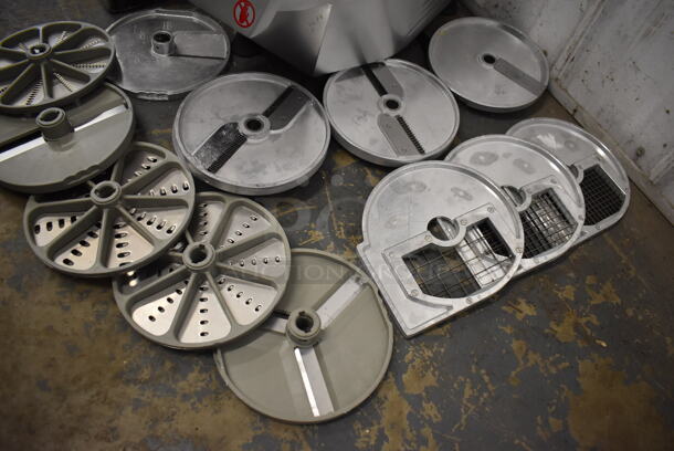 LIKE NEW! AvaMix 177CFP5D Metal Commercial Countertop Dice Continuous Feed Food Processor w/ 6 Slicing Blades, 3 Shredding Blades and 3 Large Blades. Unit Has Only Been Used a Few Times! Goes GREAT w/ Lots 154 and 155! 120 Volts, 1 Phase. 10x22x24. Tested and Working! - Image 3 of 12