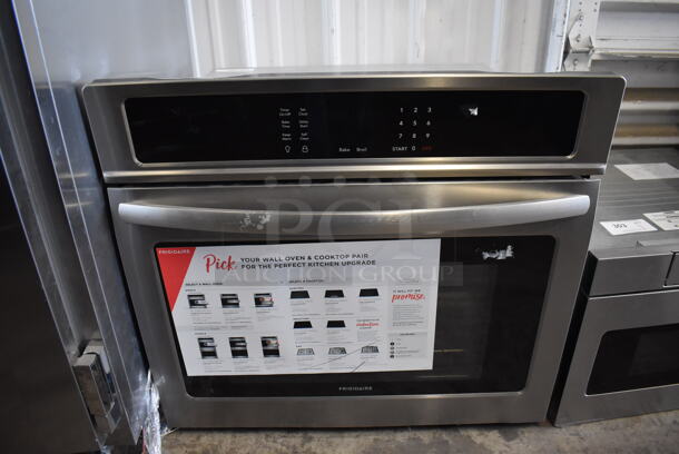BRAND NEW SCRATCH AND DENT! Frigidaire LFEW3026TFA Stainless Steel Single Deck Electric Powered Oven. 120-208/240 Volts. 30x28x29. Tested and Working!