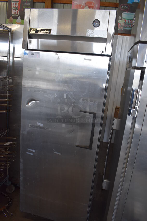 2015 True TG1R-1S ENERGY STAR Stainless Steel Commercial Single Door Reach In Cooler w/ Poly Coated Racks on Commercial Casters. 115 Volts, 1 Phase. 29x35x83. Tested and Working! - Image 2 of 6