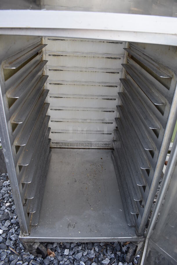 Metal Commercial Enclosed Pan Transport Rack on Commercial Casters. 22x28x71 - Image 5 of 5