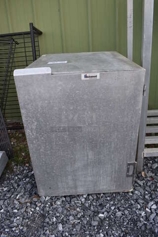 Lockwood Metal Commercial Enclosed Pan Rack. 21.5x26.5x28