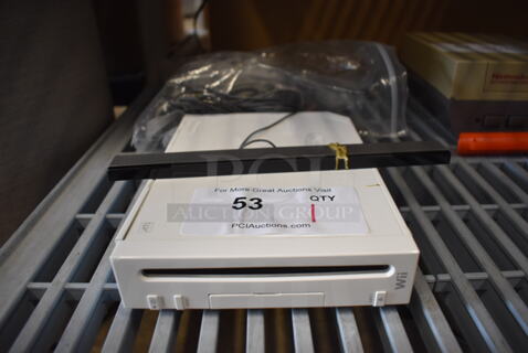 Nintendo Wii RVL-001 Gaming Console. 1.5x8.5x6
