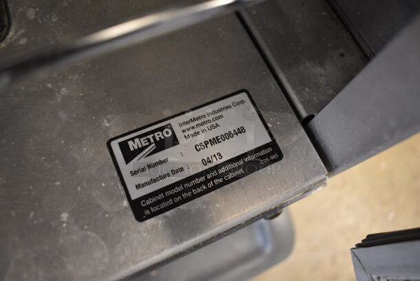 2013 Metro C5 Series Metal Commercial Single Door Reach In Heated Holding Cabinet on Commercial Casters. 120 Volts, 1 Phase. 25x30x58. Tested and Working! - Image 4 of 5