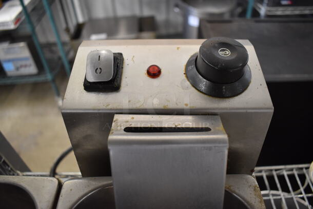 Metal Countertop Electric Powered 2 Bay Fryer. 14x17x13 - Image 4 of 4
