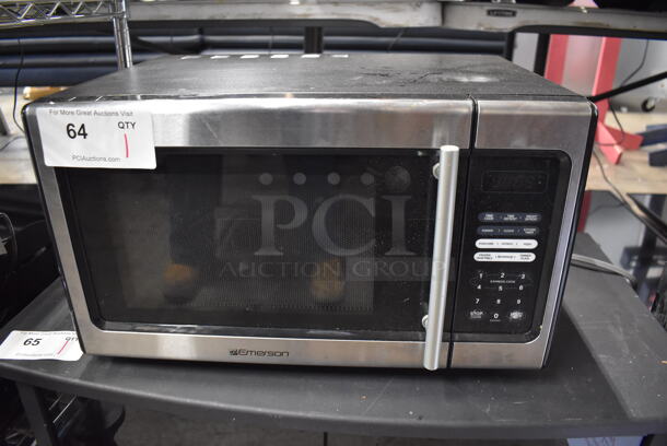 2014 Emerson MW9338SB Countertop Microwave Oven w/ Plate. 120 Volts, 1 Phase. 19x15x11 - Image 1 of 6