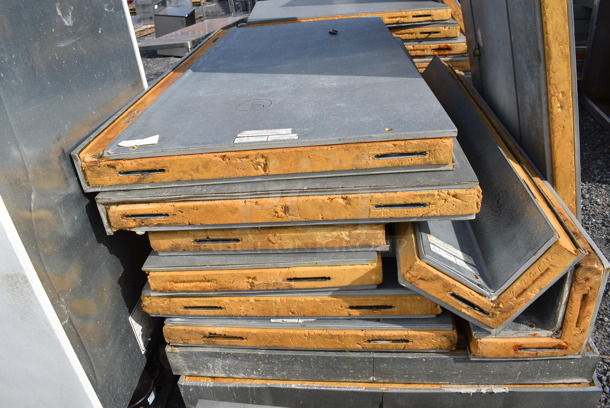 6'x8' Norlake SELF CONTAINED Walk In Cooler Box w/ Copeland RSE4-0075-IAV-204 208/230 Volt, 1 Phase Compressor and Norlake CPB0751C 208-230 Volt, 1 Phase Condenser. Picture of the Unit Before Removal Is Included In the Listing.
 - Image 9 of 10