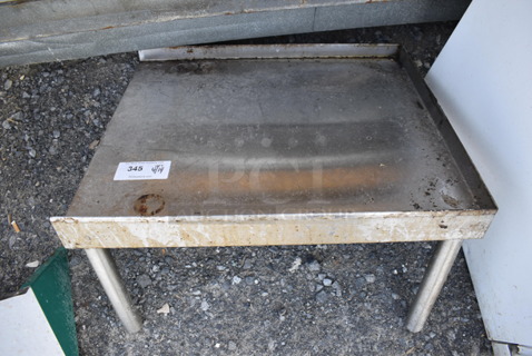 Metal Shelf w/ 2 Poles. 24x28x17