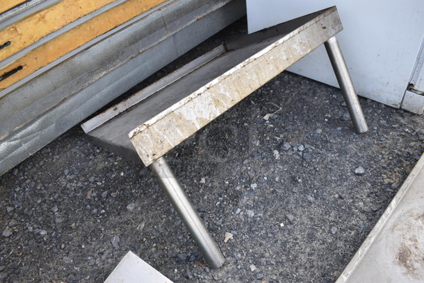 Metal Shelf w/ 2 Poles. 24x28x17 - Image 3 of 3