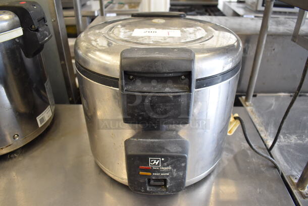 Thunder Group Stainless Steel Commercial Countertop Rice Cooker. 120 Volts, 1 Phase. 16x18x14. Tested and Working!