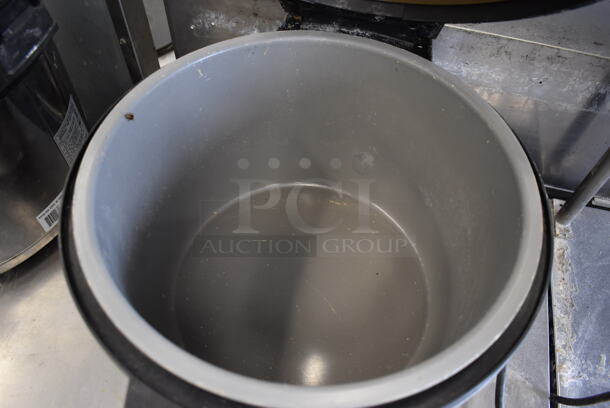 Thunder Group Stainless Steel Commercial Countertop Rice Cooker. 120 Volts, 1 Phase. 16x18x14. Tested and Working! - Image 4 of 5