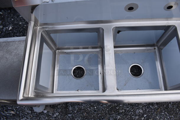 BRAND NEW SCRATCH AND DENT! Regency 600S31515 Stainless Steel Commercial 3 Bay Sink. No Legs. 54x21x26 - Image 4 of 6