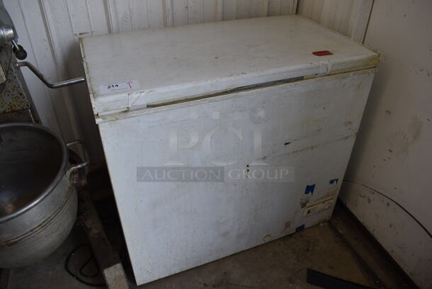 General Electric FCM7SUFWW Chest Freezer. 115 Volts, 1 Phase. 37x21x33.5. Tested and Working! - Image 2 of 6