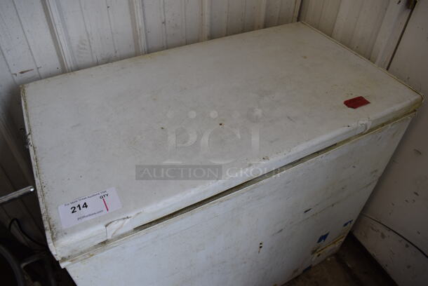 General Electric FCM7SUFWW Chest Freezer. 115 Volts, 1 Phase. 37x21x33.5. Tested and Working! - Image 3 of 6