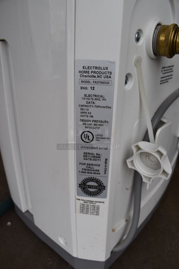 Frigidaire FAD704DUD Dehumidifier. 115 Volts, 1 Phase. 16x11x25 - Image 5 of 6