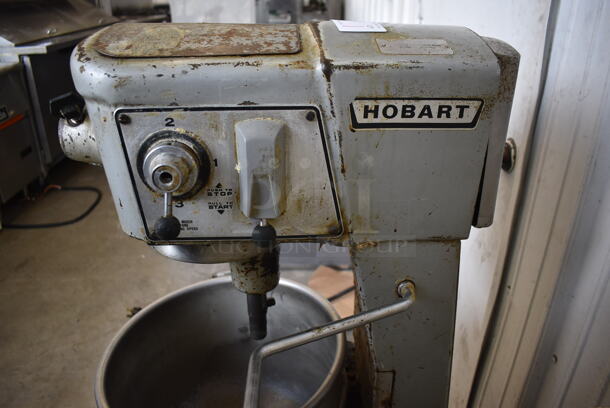 Hobart D-300 Metal Commercial Floor Style 30 Quart Planetary Dough Mixer w/ Metal Mixing Bowl. 115 Volts, 1 Phase. 22x28x47. Tested and Working! - Image 6 of 8