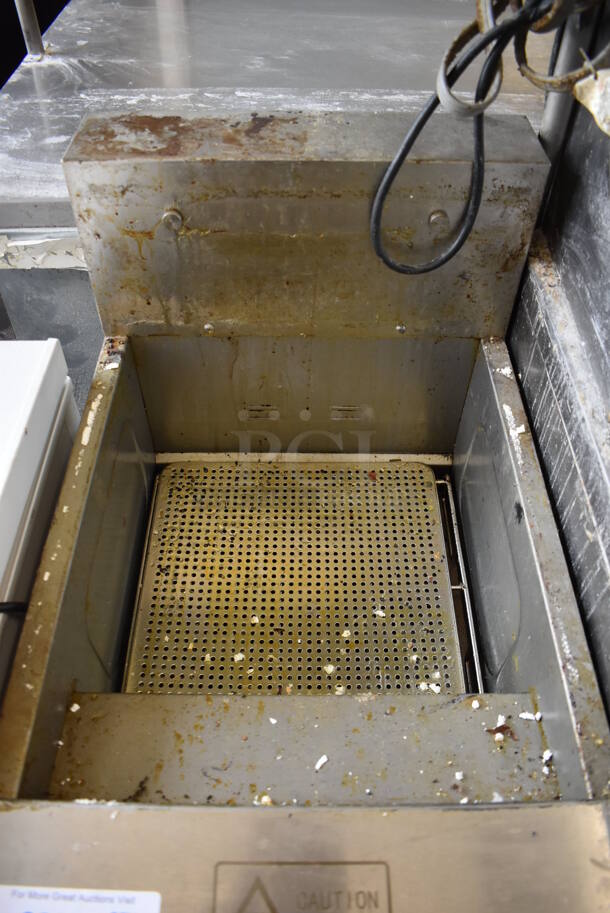 Pantin PNTG14E Stainless Steel Commercial Floor Style Electric Powered Deep Fat Fryer. 240 Volts, 3 Phase. 17x29x41 - Image 3 of 6