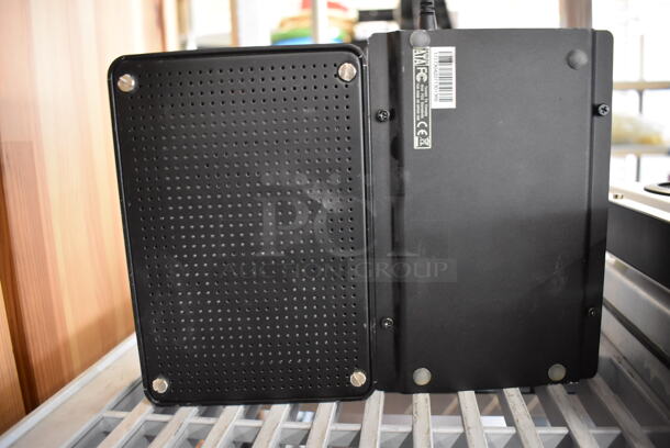 5 Various Electronic Units IncludingI Dsonix iDD-U3102 Super Speed USB, 300 GB Enclosed Hard Drive, 1 TB Enclosed Hard Drive, 1 TB Enclosed Hard Drive and 750 GB Enclosed Hard Drive. 5 Times Your Bid! - Image 6 of 11