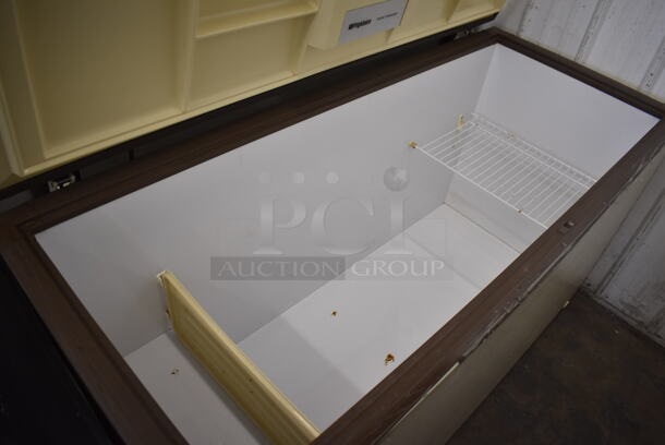 Frigidaire Metal Chest Freezer. 65x29x35.5. Tested and Does Not Power On - Image 4 of 5