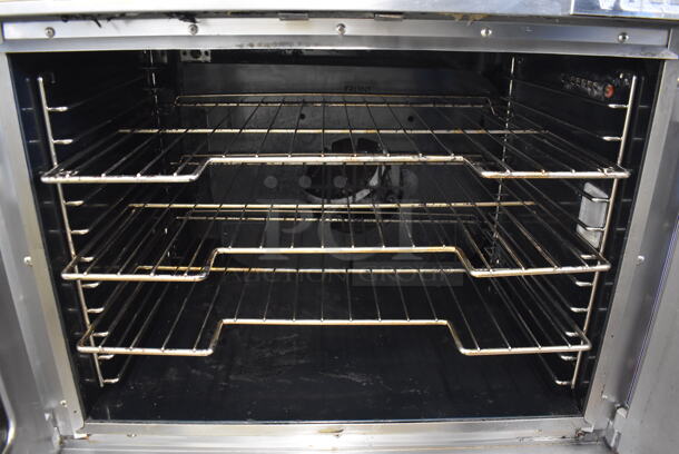 Vulcan Stainless Steel Commercial Electric Powered Full Size Convection Oven w/ View Through Doors, Metal Oven Racks and Thermostatic Controls. 208-250 Volts, 1 Phase. 40x31x31 - Image 5 of 7