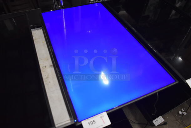 Sceptre H40 40" Television w/ Metal Wall Mount. 100-240 Volts, 1 Phase. Buyer Must Pick Up - We Will Not Ship This Item. Tested and Working! - Image 3 of 7