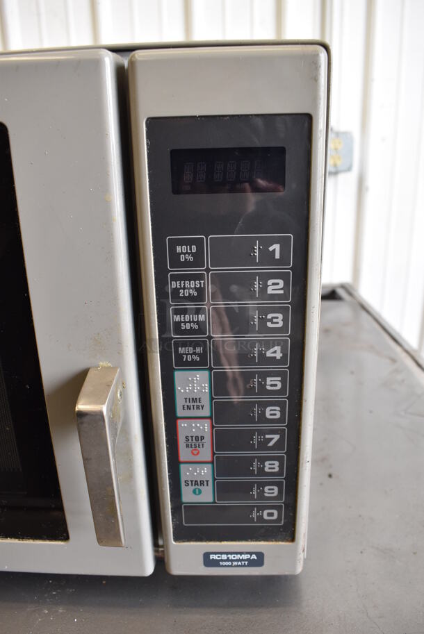 Amana RCS10MPA Stainless Steel Commercial Countertop Microwave Oven. 120 Volts, 1 Phase. 22x18x15 - Image 5 of 6