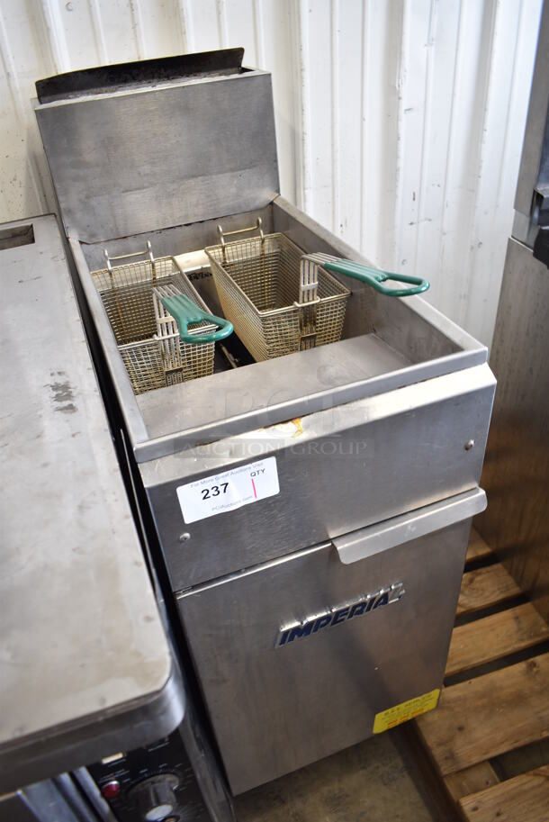 Imperial IFS-40 Stainless Steel Commercial Floor Style Natural Gas Powered Deep Fat Fryer w/ 2 Metal Fry Baskets. 105,000 BTU. 16x31x47 - Image 3 of 7