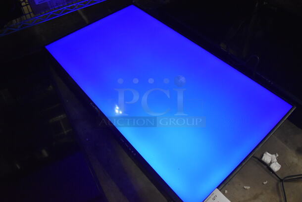 Sceptre H40 40" Television w/ Metal Wall Mount. 100-240 Volts, 1 Phase. Buyer Must Pick Up - We Will Not Ship This Item. Tested and Working! - Image 2 of 5