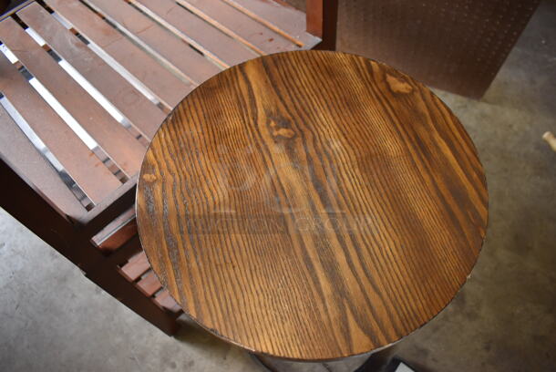 2 Wood Pattern End Tables w/ USB Charge Ports on Black Metal Frame. 16x16x26. 2 Times Your Bid! - Image 2 of 5