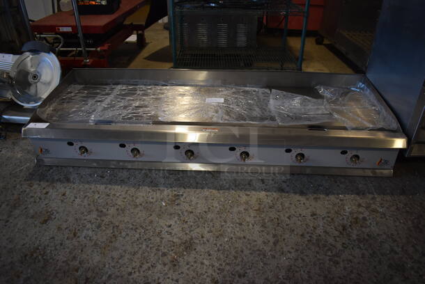 BRAND NEW SCRATCH AND DENT! 2022 Cooking Performance Group 351GTCPG72NL Stainless Steel Commercial Countertop 72" Natural Gas Powered Flat Top Griddle w/ Thermostatic Controls. Missing Knobs. 180,000 BTU. 72x30x13 - Image 3 of 9