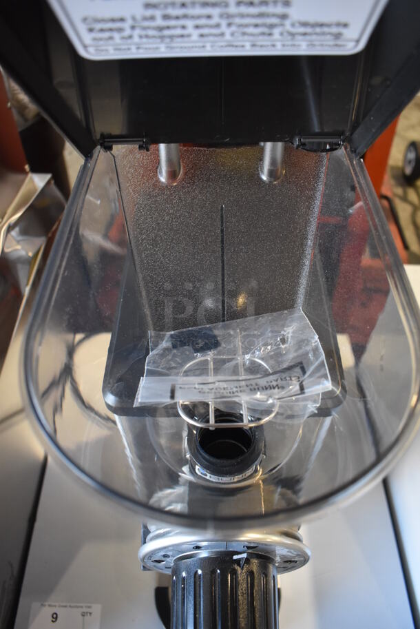 BRAND NEW SCRATCH AND DENT! Bunn GVH-2 2 lb. Stainless Steel Commercial Countertop Bulk Coffee Bean Grinder. Top Panel Is Cracked and Bottom Catch Pan is Broken. 120 Volts, 1 Phase. 8x18x25. Tested and Working! - Image 4 of 9