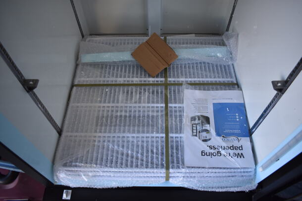 BRAND NEW SCRATCH AND DENT! Avantco 178GDC23HCB Metal Commercial Single Door Reach In Cooler Merchandiser w/ Poly Coated Racks and LED Lighting. 115 Volts, 1 Phase. 28x32x83. Tested and Working! - Image 6 of 8