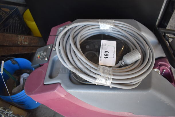 BRAND NEW SCRATCH AND DENT! Minuteman X17115HP X17 17" 100 PSI Corded Carpet Extractor Cleaning Machine. Front Top Plate is Cracked, Hose Holder Is Broken and Handle Isn't Mounted Due To a Missing Screw. 115 Volts, 1 Phase. 16x36x32. Tested and Working! - Image 9 of 11