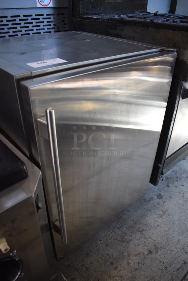 2016 True TUR-24-R-SS-B Stainless Steel Commercial Single Door Undercounter Cooler. 115 Volts, 1 Phase. 24x24x34. Tested and Does Not Power On - Image 3 of 6