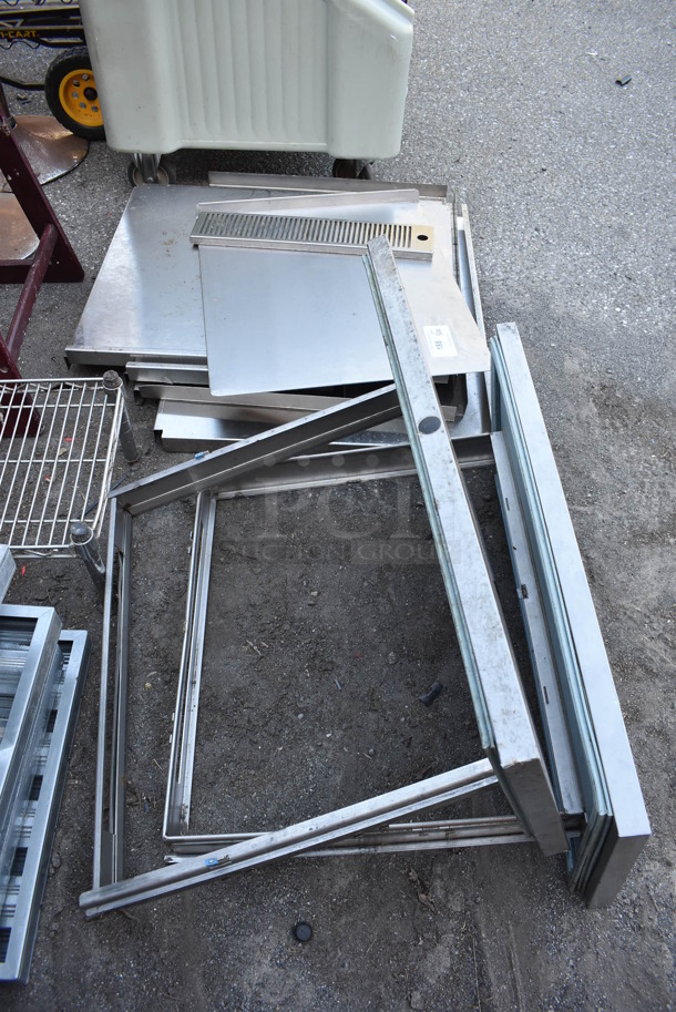 ALL ONE MONEY! Lot of Various Metal Items Including Panels and 2 Drawers - Image 4 of 4